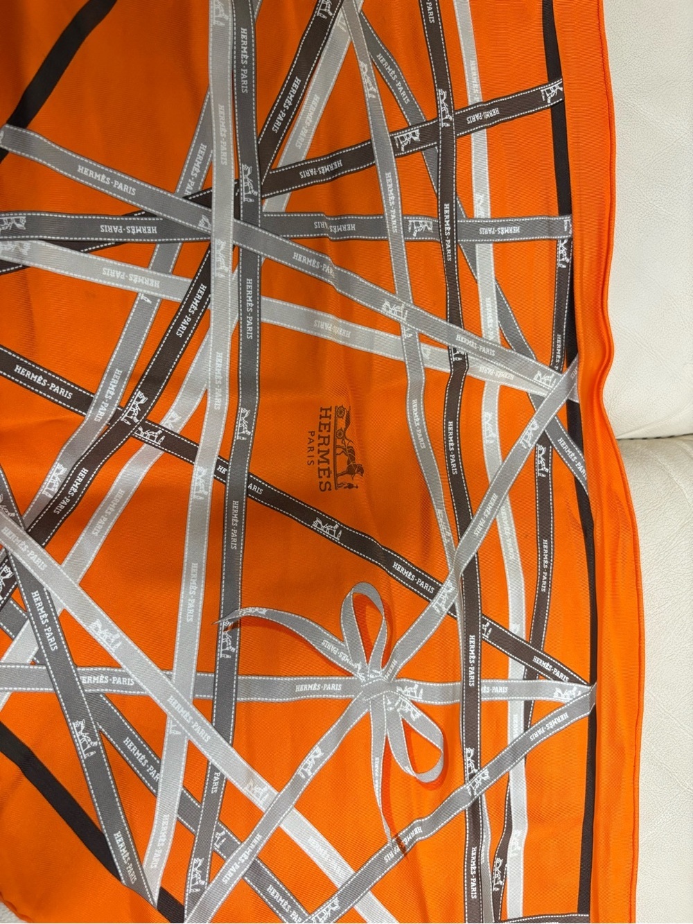 VTG HERMES Bolduc Triangle Silk Scarf Orange Brown White Gray Ribbon - Picture 4 of 15